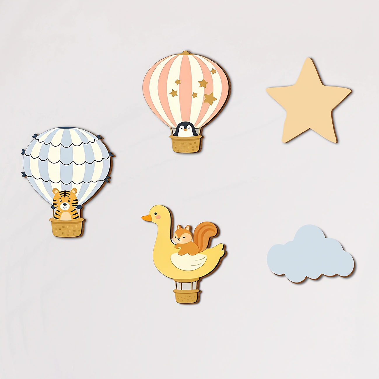 Baby Nursery Stickers - สติ๊กเกอร์ติดผนังไม้รูปบอลลูนลมร้อนรูปสัตว์ 5 ชิ้น ตกแต่งห้องเด็ก